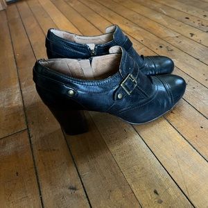 Clarks indigo, black leather, heeled shoes. Size 10, but tight and a bit narrow.